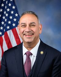 Photo of Jr. Gilbert Ray Cisneros