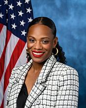 Photo of Summer L. Lee